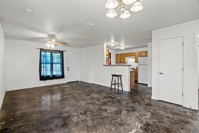 Building Photo - 6809 Ali Cove