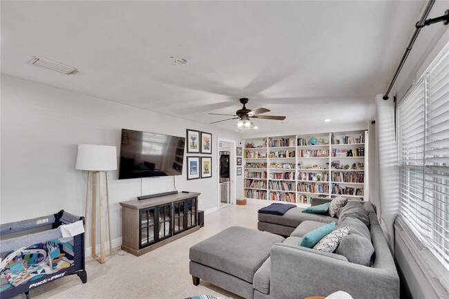 Building Photo - 1607 Melodie Dr
