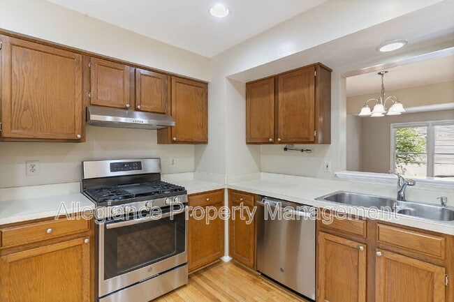 Building Photo - 8073 Morning Meadow Ct