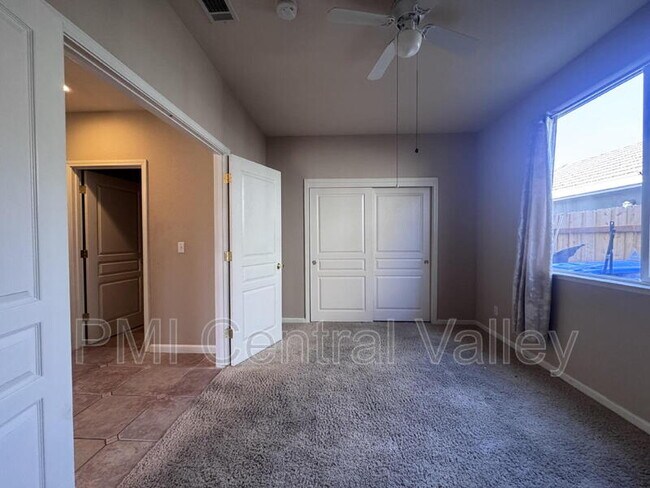 Building Photo - 2044 London Ave