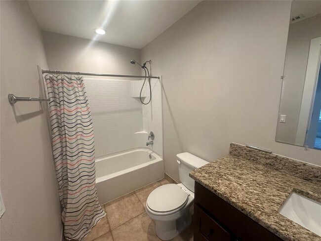 Building Photo - 813 Northington St