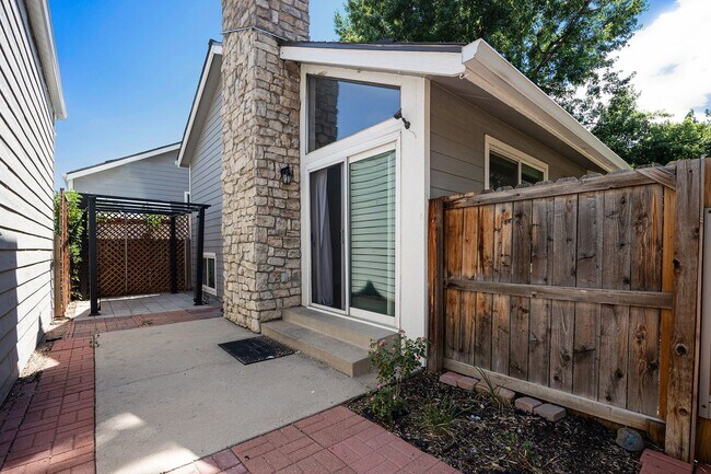 Building Photo - Beautifully Finished Detached Patio Home