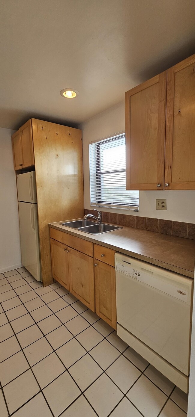 Building Photo - 2050 N Congress Ave