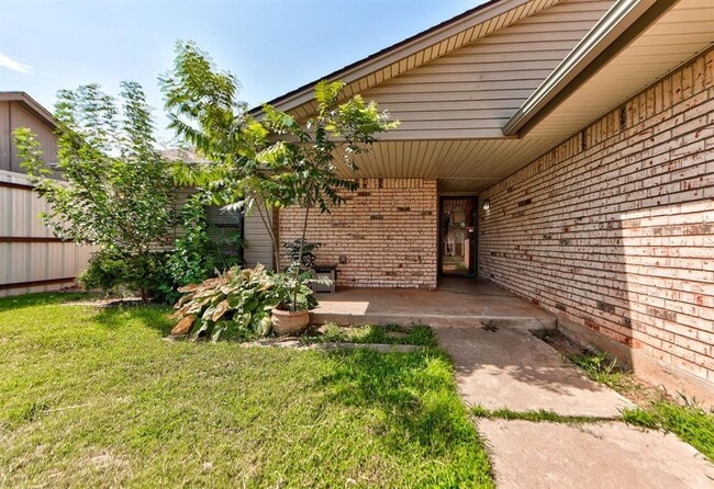 Building Photo - 1030 Walsh Ln