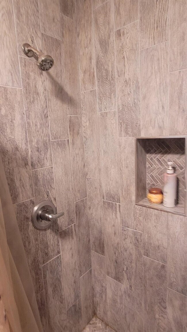 Building Photo - 324 Indiana St