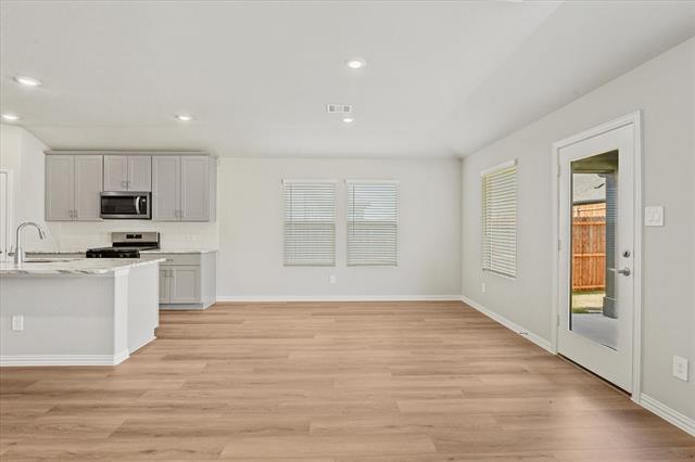 Building Photo - 522 River Rdg Dr