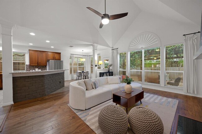 Building Photo - 1606 Buttercup Creek Blvd