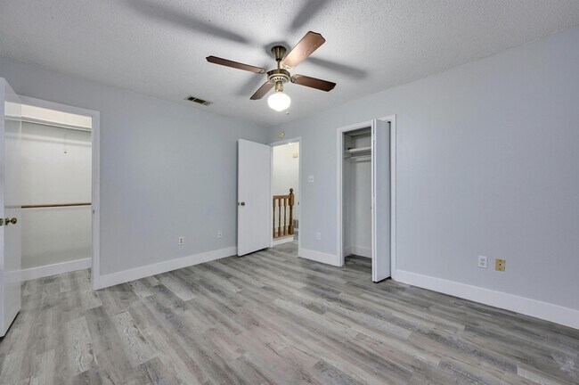 Building Photo - 8400 Jamestown Dr