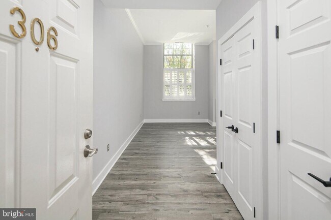 Building Photo - 3700 College Ave