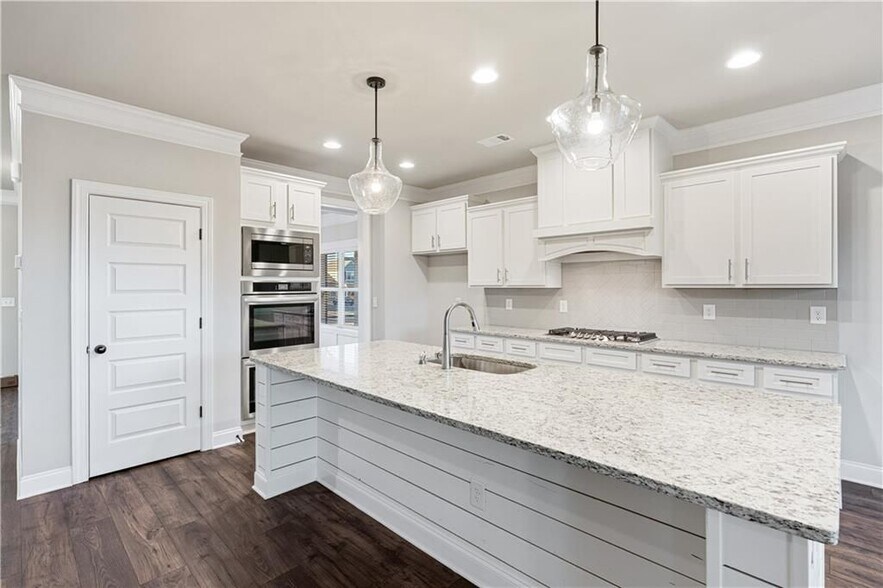 Building Photo - 1647 Jasper Dr