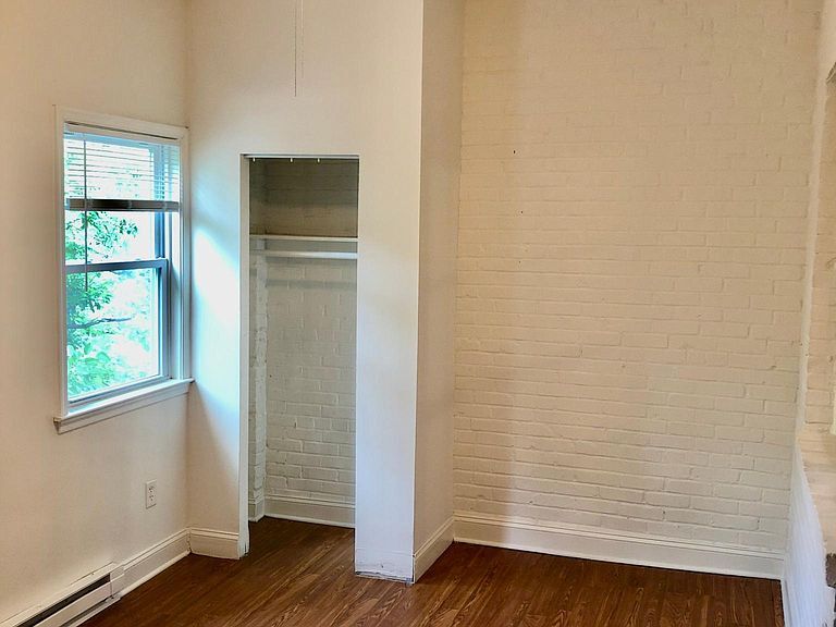 Building Photo - 1323 Anacostia Rd SE