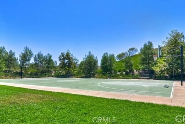 Building Photo - 70 Cipresso