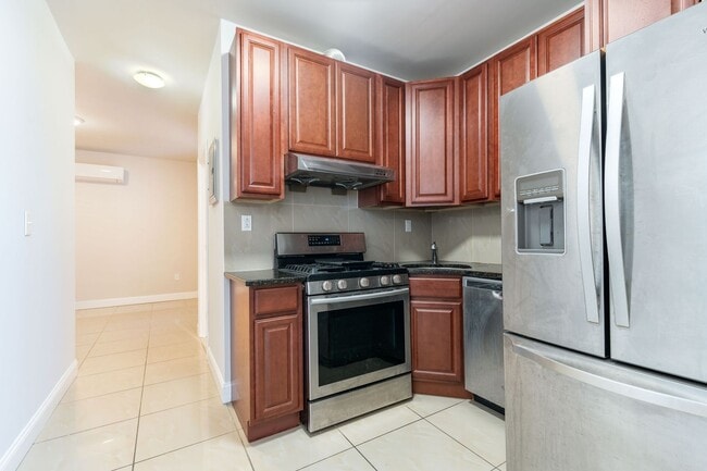 Building Photo - 3803 Haverford Ave