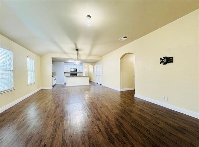 Building Photo - 2112 Shady Glen Trail