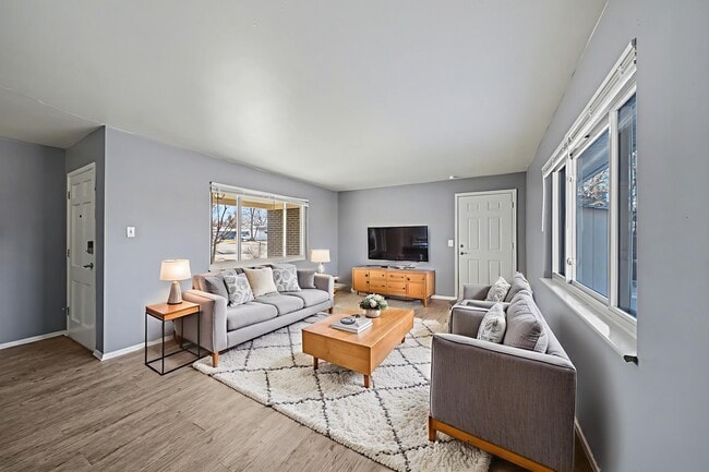 Building Photo - 6235 E Mexico Ave