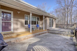 Building Photo - Just What You Have Been Looking For a Single Family Ranch in a Quaint Country Setting