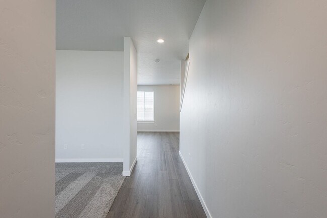 Building Photo - Brand New 4 Bed 2.5 Bath House in Star