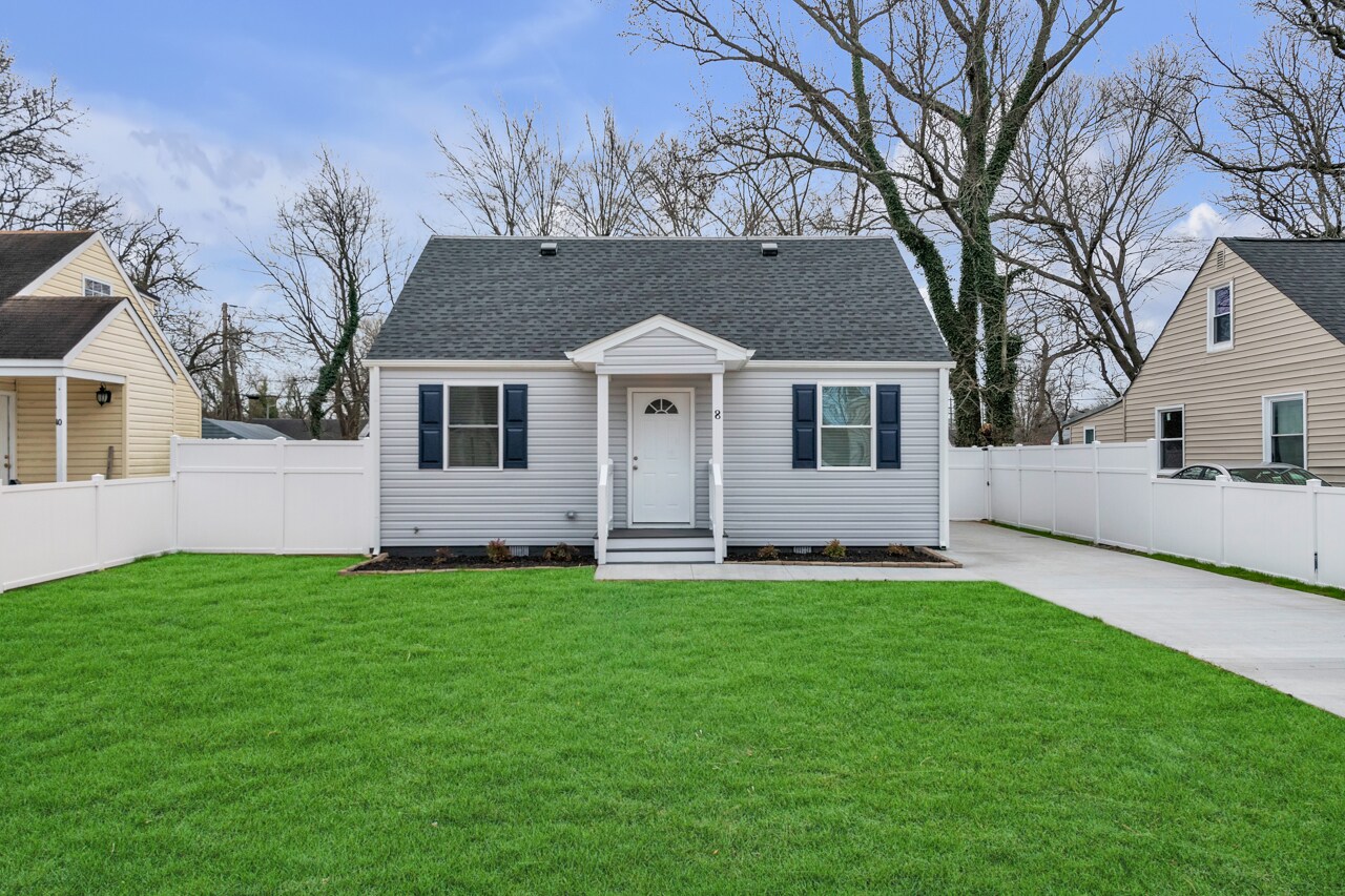 Building Photo - 8 E Preston St