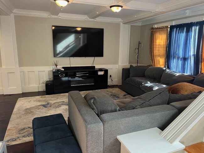 Building Photo - 2221 WI-83