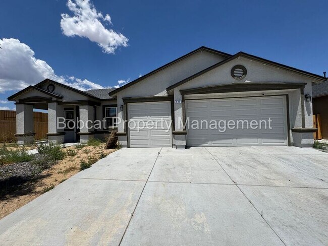 Primary Photo - 925 Cranfield Ct