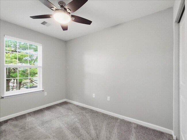 Building Photo - 1526 Brookstone Pl