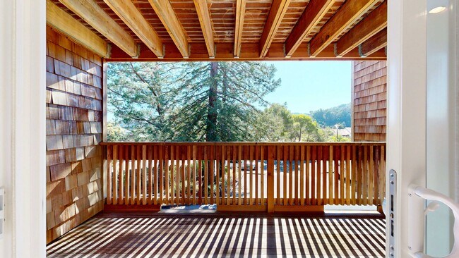 Building Photo - 50 Corte Real