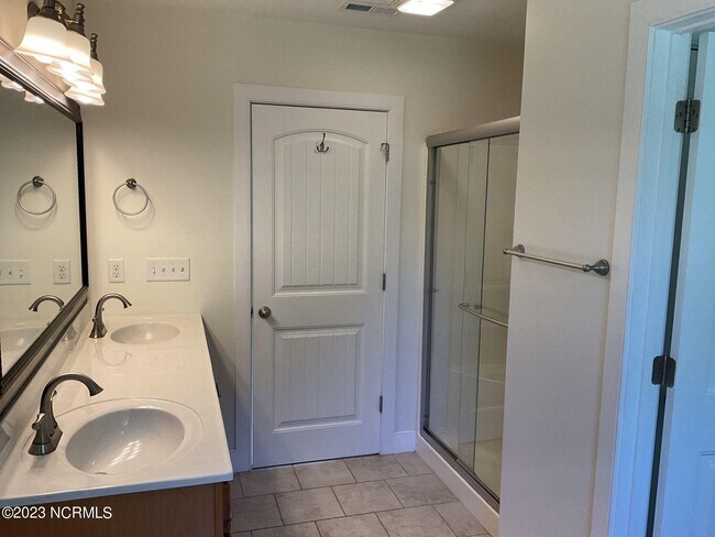 Building Photo - 160 Old Millstone Landing Ln