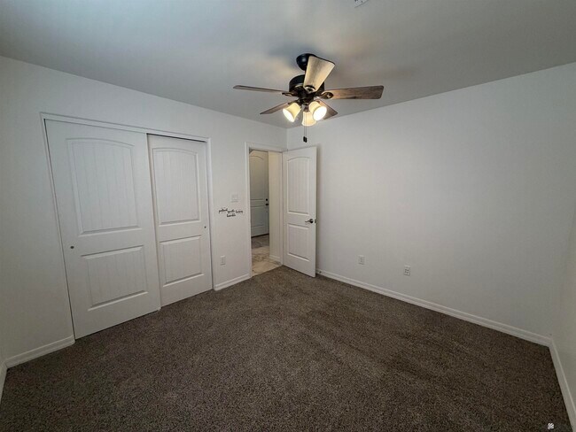 Building Photo - 12625 E 48th Dr