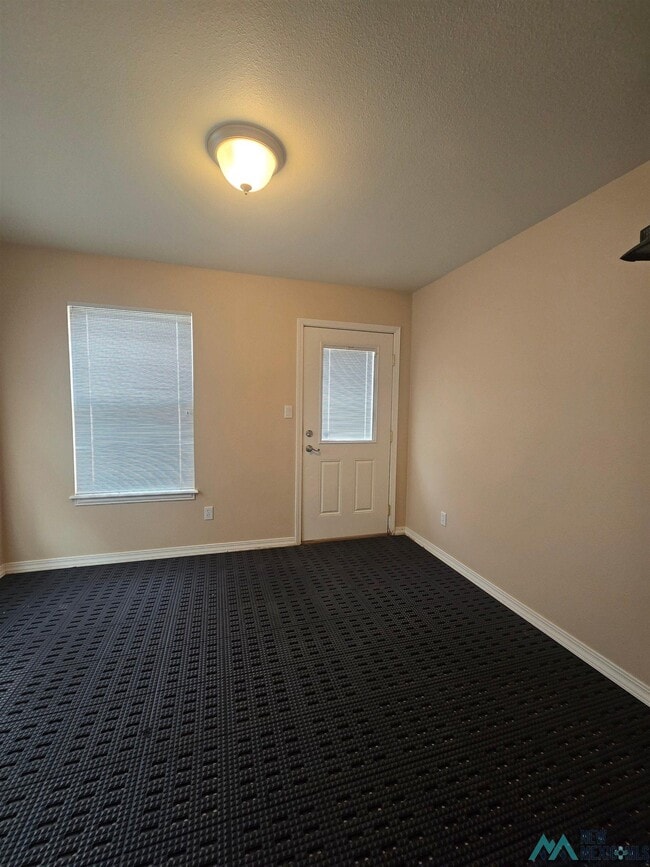 Building Photo - 108 Savannah Ct