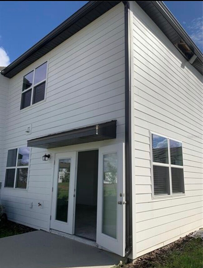 Primary Photo - 541 Madison Dr