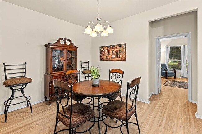 Building Photo - 109 Providence St