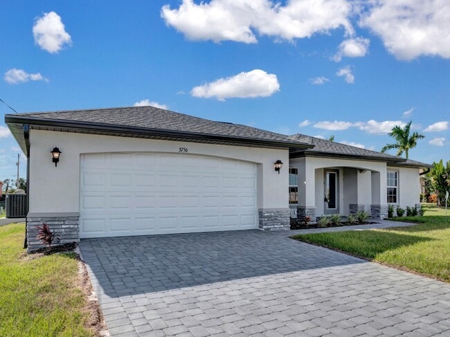 Building Photo - 3756 NE 13th Pl