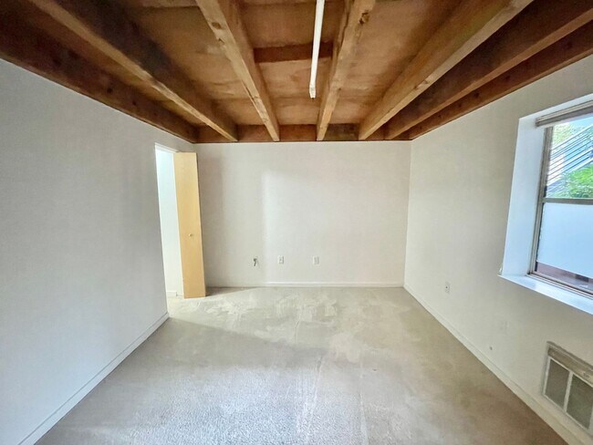 Building Photo - 175 Bluxome St