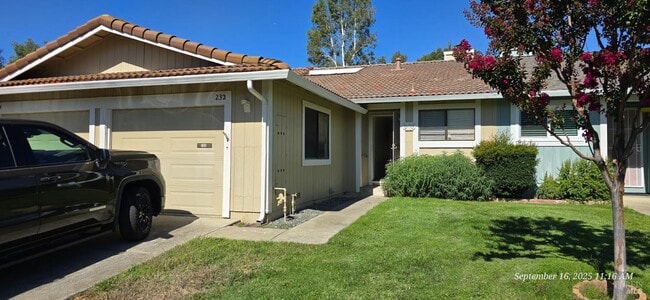 Building Photo - 232 Grand Canyon Dr