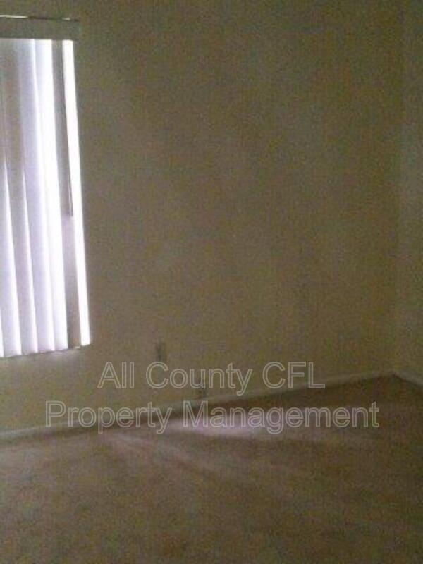 Building Photo - 2026 Larkwood Dr