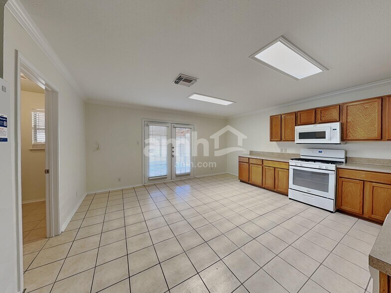 Building Photo - 602 Jessica Pl