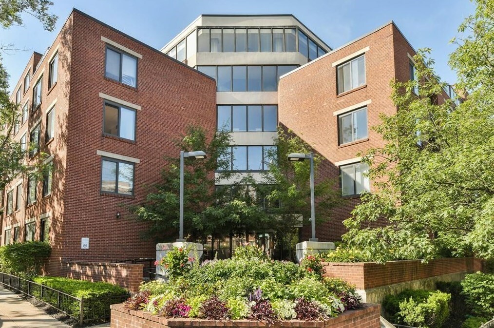 Building Photo - 85 Brainerd Rd