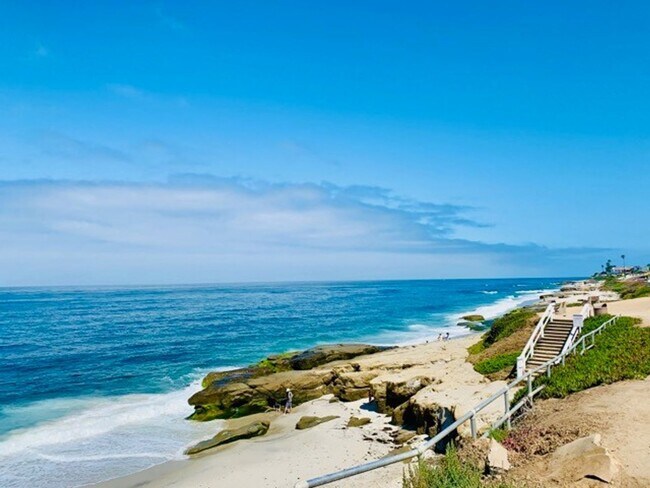 Building Photo - UPSTAIRS STUDIO IN THE HEART OF LA JOLLA! ...