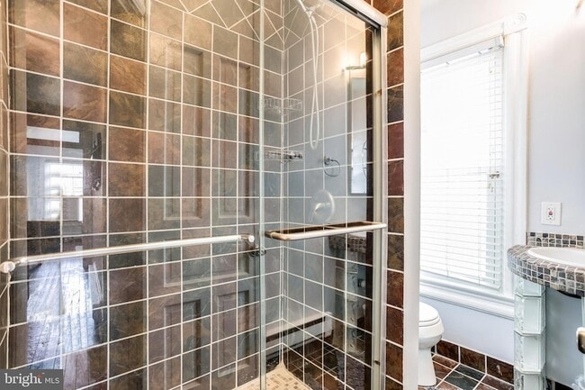 Building Photo - 1211 33rd St NW