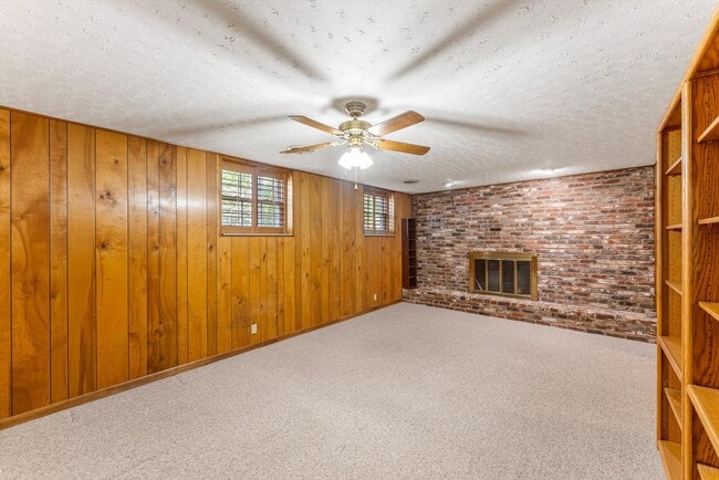 Building Photo - 9528 Gulf Park Dr
