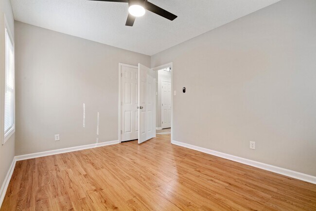 Building Photo - 1004 Tatum Rd