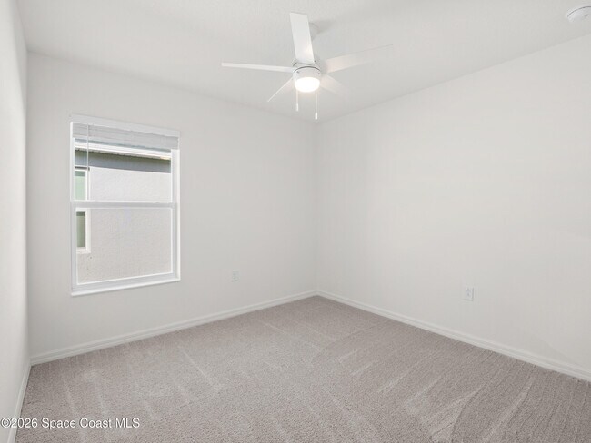 Building Photo - 2192 Vinifera Dr