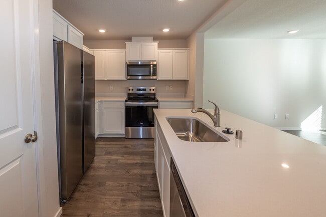 Building Photo - Brand New! - 3 Bedroom Townhome in Brush Prairie