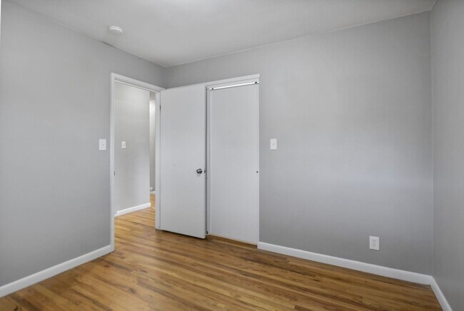 Building Photo - 1408 Binford St