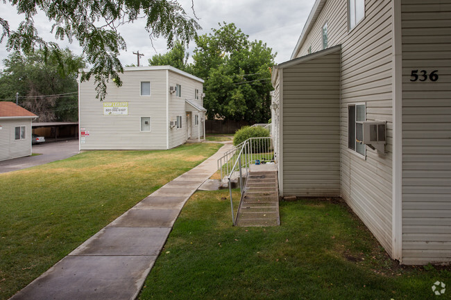 Building Photo - Fairview Apartments