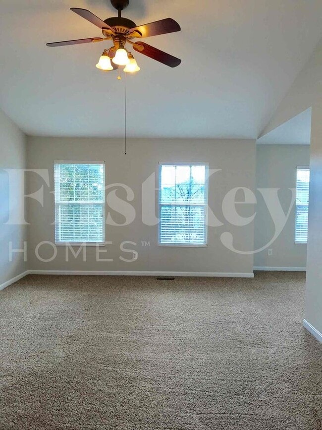 Building Photo - 6176 Fox Run Ln