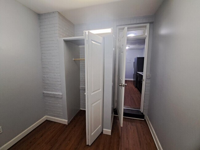 Building Photo - 3516 Ely Pl SE