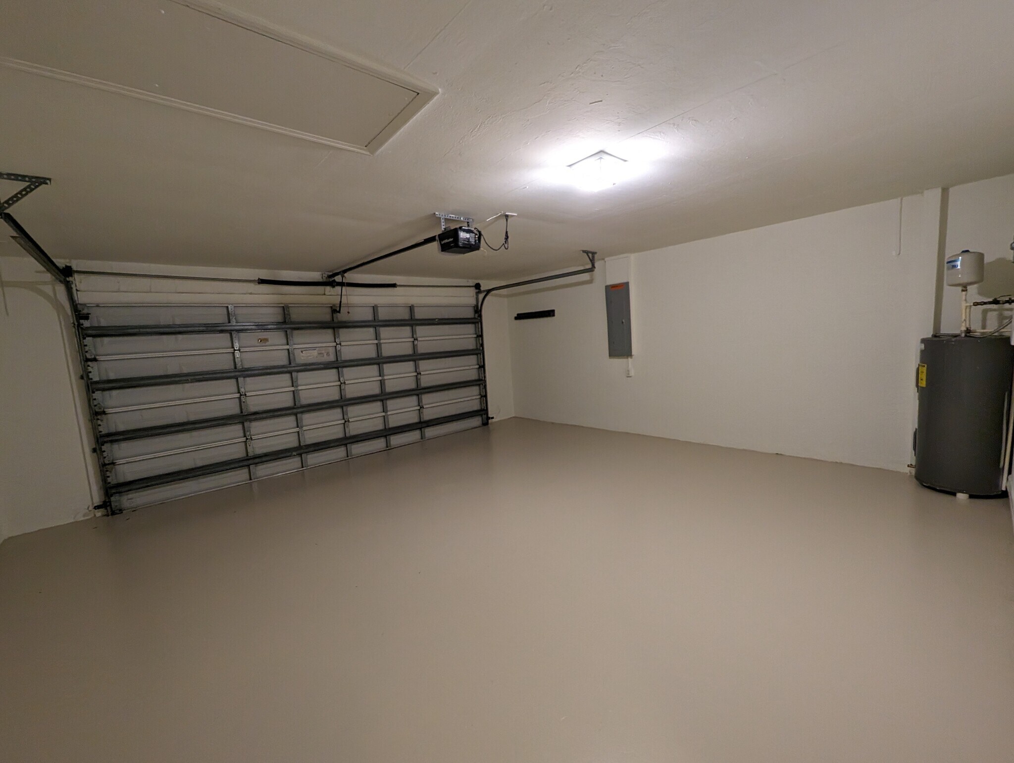 Building Photo - 2229 Heritage Greens Dr