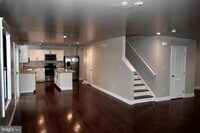 Building Photo - 120 Shiningfield Ct