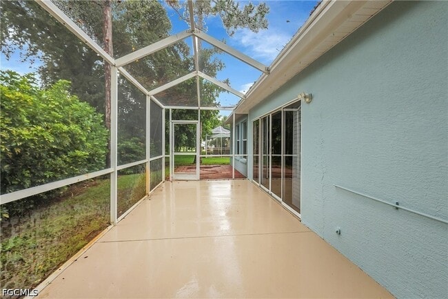 Building Photo - 22203 Seashore Cir